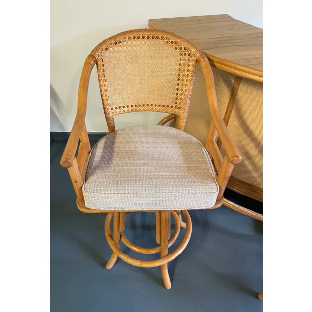 Mid 20th Century Vintage Mid-Century Modern Bamboo and Grasscloth Bar and 4 Bar Stools - Set of 6 For Sale - Image 10 of 12