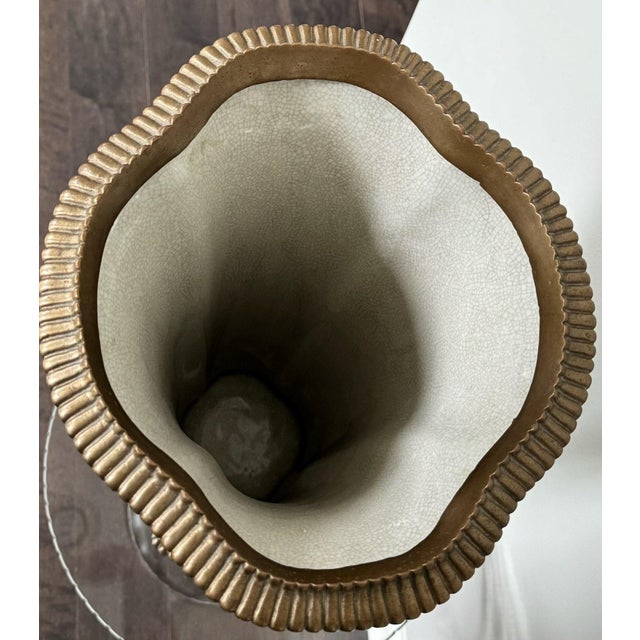 Celadon Late 20th Century Wong Lee Toile Porcelain and Bronze Ormolu Tall Vase For Sale - Image 8 of 12