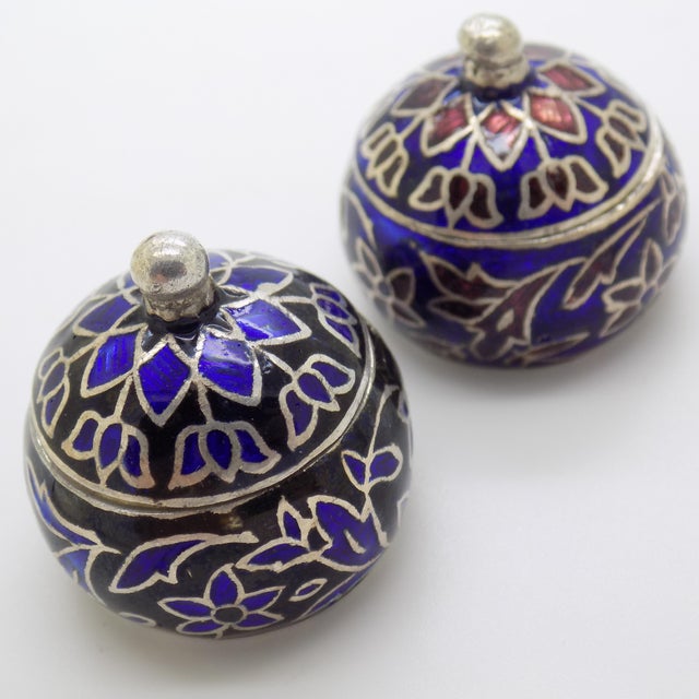 Vintage Italian Handmade Sterling Silver 925 and Enameled Duo Pill Snuff Boxes, 1980s, Set of 2 For Sale - Image 3 of 12
