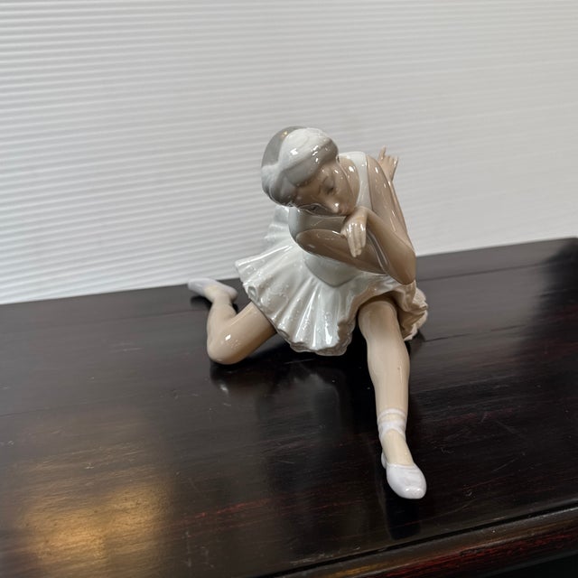 Vincente Martinez for Lladró Death of a Swan Porcelain Figurine, Signed For Sale - Image 10 of 12