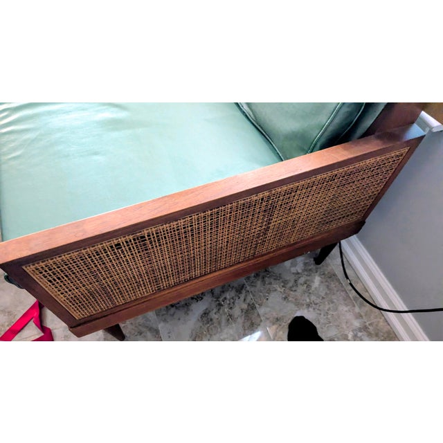 1960s Stunning Emerald Green Mid-Century Modern Trundle Couch Sofa MCM For Sale - Image 5 of 8