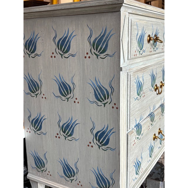 Neoclassical Jonathan Charles Morningside Chest of Drawers For Sale - Image 3 of 4