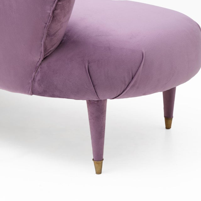 Blue Mid-Century Italian Dormeuse in Mauve Velvet with Brass Feet, 1950 For Sale - Image 8 of 11