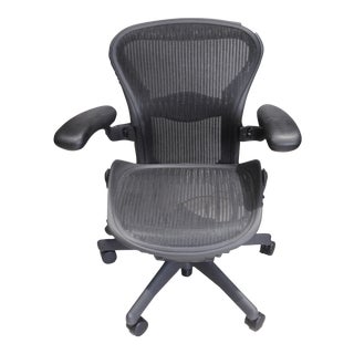 Herman Miller Size A Aero Chair For Sale