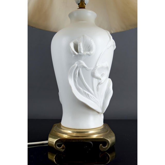 Calla Lily Lamp in Biscuit Porcelain by Nicholas Berbenczy for Franklin Mint, USA, 1986 For Sale - Image 6 of 12