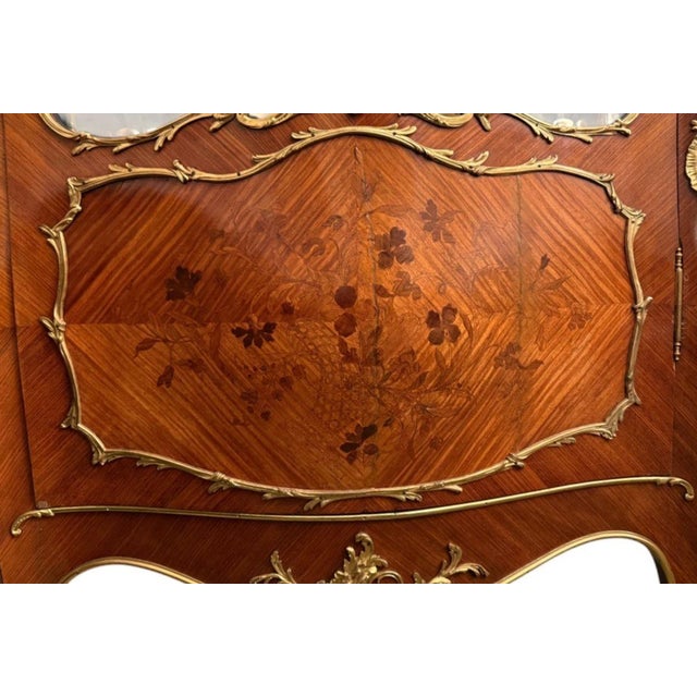 19th Century 19th Century French Louis XV-Style Marquetry Vitrine With Gilt Bronze. For Sale - Image 5 of 10