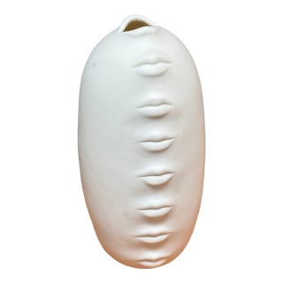 Jonathan Adler Gala Lips Vase For Sale