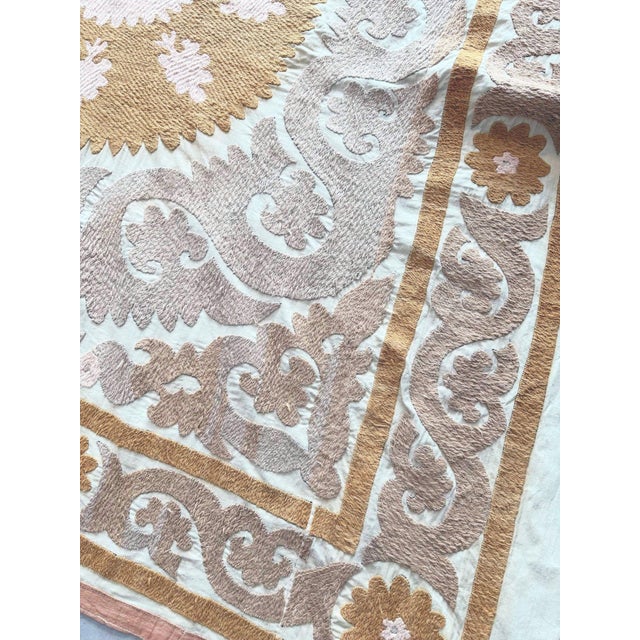 Neutral Tan Asian Suzani Tribal Textile For Sale In New York - Image 6 of 7