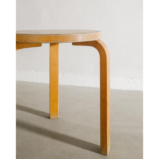 Artek Early Finnish Mid Century Wooden Tripod Stool 60 by Avar Aalto, 1940s For Sale - Image 4 of 5