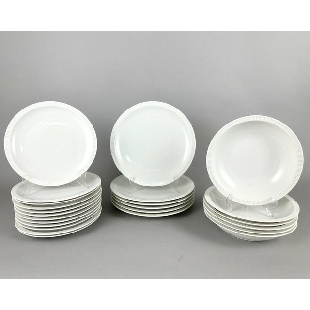 Large German Arzberg Dinnerware Set, 1970, Set of 80 For Sale - Image 4 of 11