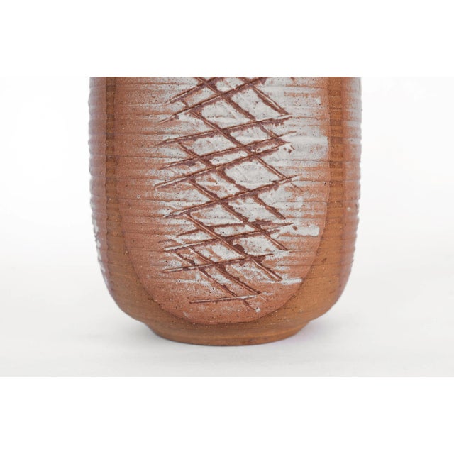 Brown Vintage Modernist Victor Bracke Abstract Incised Studio Pottery Vase For Sale - Image 8 of 13
