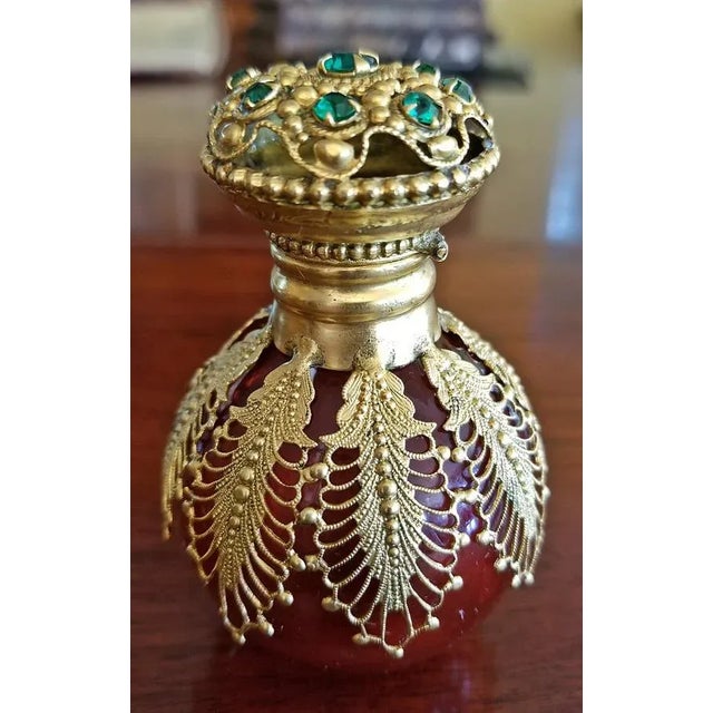 18c French Palais Royal Perfume Bottle - Gold & Ruby Glass & Gem Stones For Sale In Dallas - Image 6 of 9
