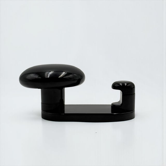 Black Wall Hooks by C. Bartoli for Con & Con, Italy, 1970s, Set of 2 For Sale - Image 4 of 10