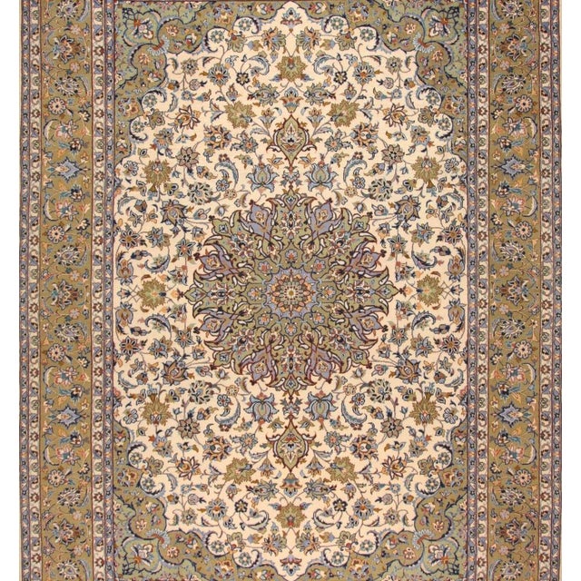 Hand-knotted Middle Eastern rug Isfahan | Knot count: approx. 160.000 knots/m² | Material: 100% wool (pile), 100% cotton...