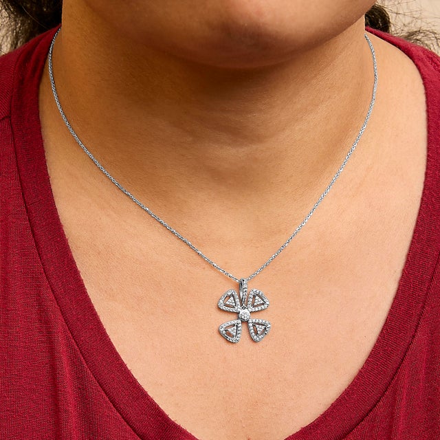 14K White Gold 5/8 Cttw Diamond 4 Leaf Floral Pendant Necklace For Sale - Image 4 of 5