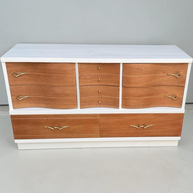 Wood Vintage Mid-Century Modern Refinished Dresser Pair With Detachable Mirror For Sale - Image 7 of 12