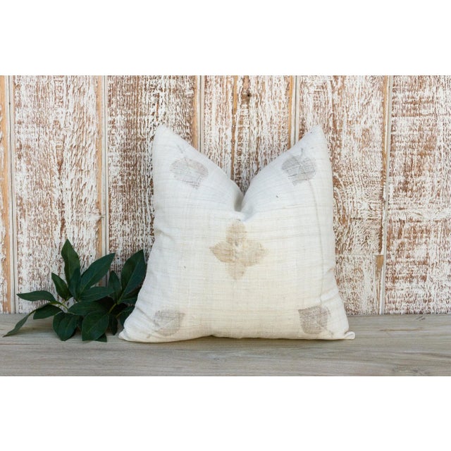 Earthy and organic, these Assam pillow cases are made from pure silk using ancient techniques. Each one is crated in the...
