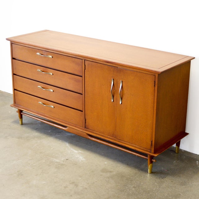 Mid-Century Modern 1950s Lane Furniture "Copenhagen" Walnut Sideboard, Attributed For Sale - Image 3 of 13