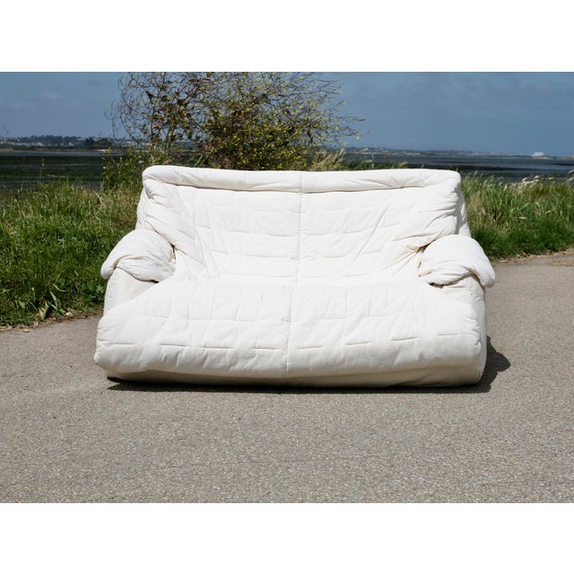 White Vintage Sofa in Foam and White Fabric, 1970s For Sale - Image 8 of 14