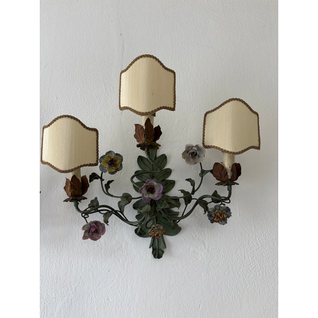 Green 19th Century Big Italian Tole and Porcelain Flowers Polychrome Sconces 3 Lights For Sale - Image 8 of 8