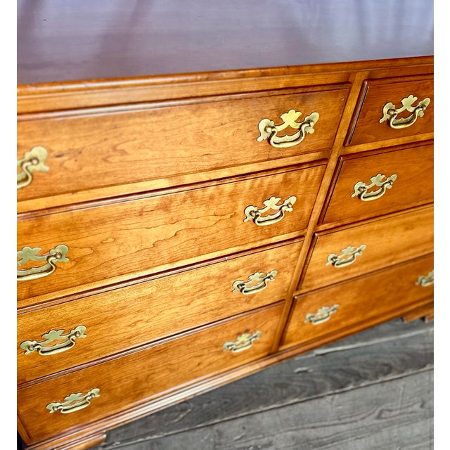 American Leopold Stickley Solid Cherry Double Dresser in Traditional Colonial Style For Sale - Image 3 of 12