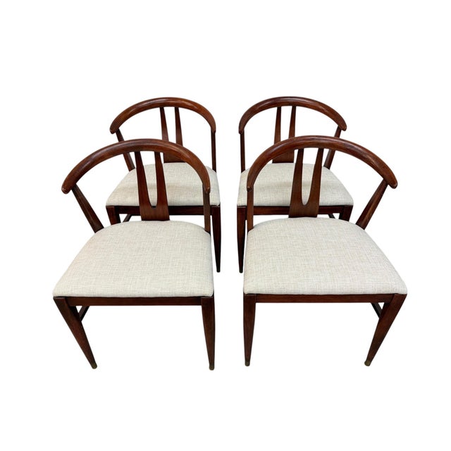 Mid-Century Modern Wishbone Dining Chairs - Set of 4 For Sale - Image 4 of 9