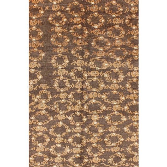 Mid 20th Century All-Over Floral Wreath Design Turkish Oushak Rug With Brown Background For Sale - Image 4 of 7