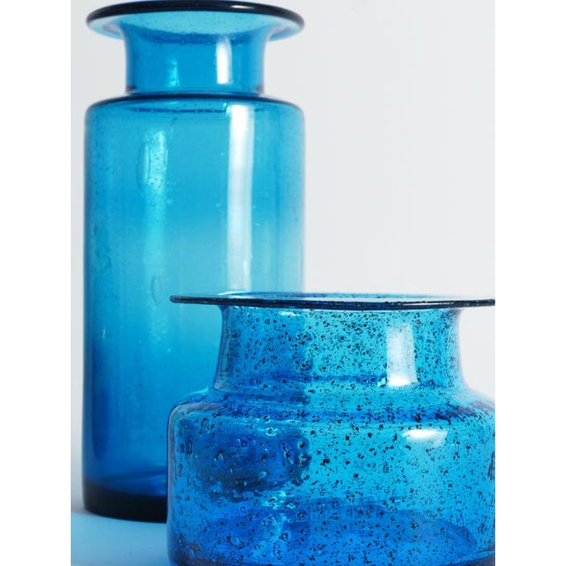 Cobalt Blue Bubble Glass Vases by Erik Höglund for Boda, 1960, Set of 2 For Sale - Image 9 of 18