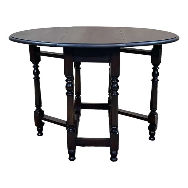 English Table in Mahogany For Sale