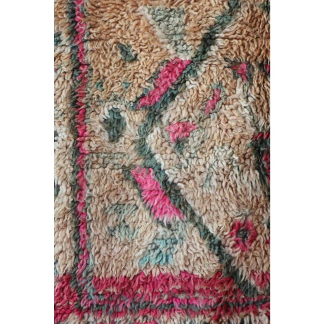 Abstract Pink Moroccan Vintage Boujad Rug - 4'8" X 7'10" Ft For Sale - Image 3 of 9