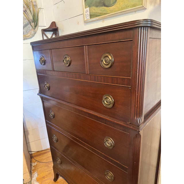 Traditional Vintage 5 Drawer Mahogany Chest of Drawers For Sale - Image 3 of 12
