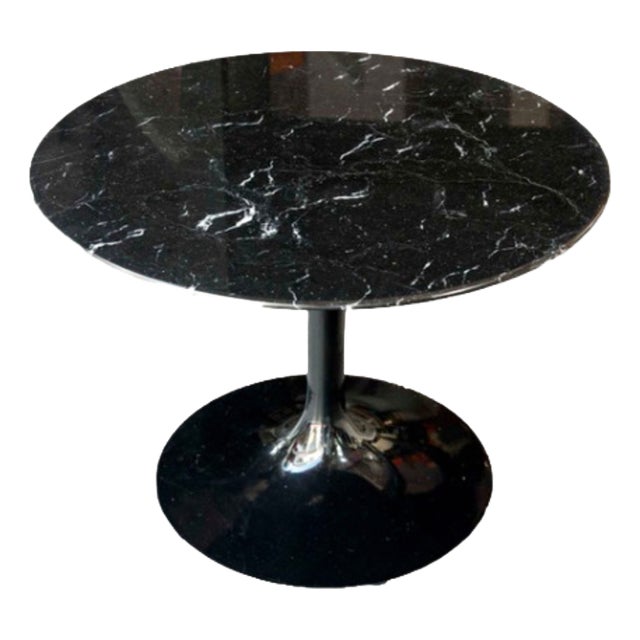 Marquina Black Circular Marble Pedestal Table by Eero Saarinen for Edition Knoll, 1960s For Sale
