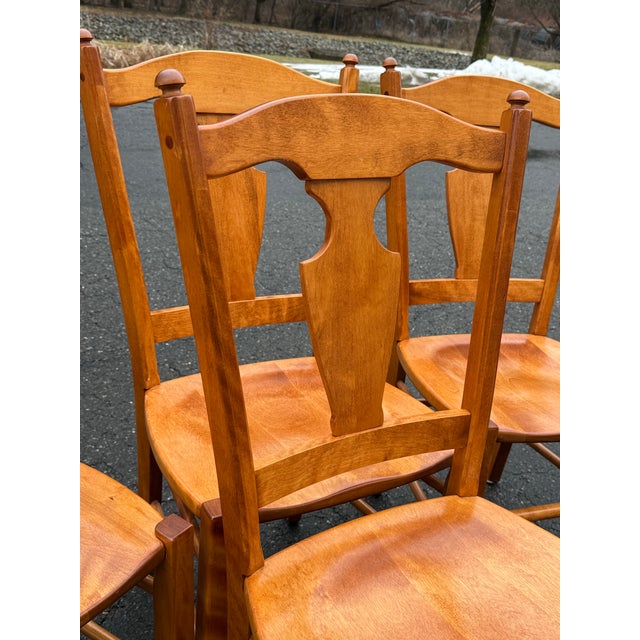 Late 20th Century Nichols and Stone Maple T Back Farmhouse Chairs - Set of 4 For Sale In New York - Image 6 of 11