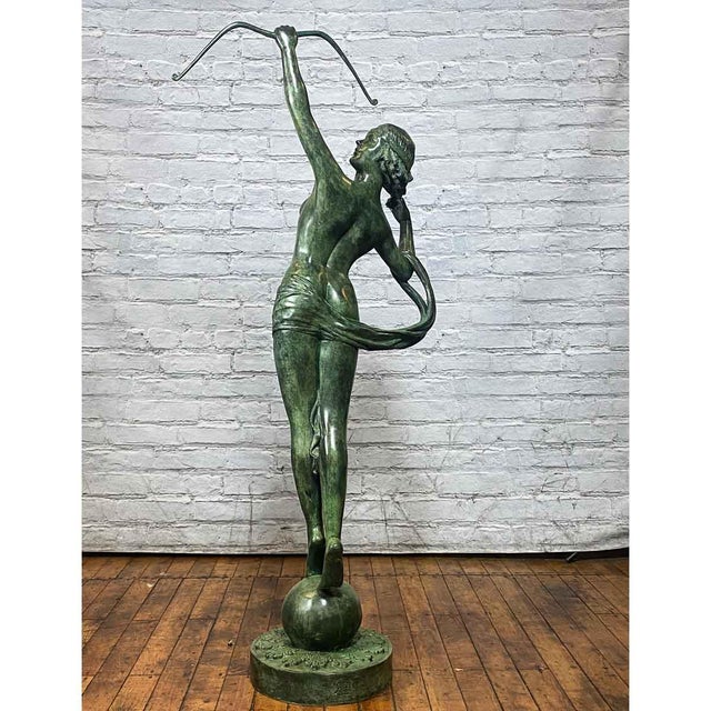 Greco-Roman Bronze Statue of Goddess Diana the Hunter For Sale - Image 4 of 10