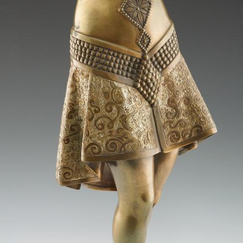 Demetre Chiparus, Vedette, Gilt Bronze For Sale - Image 12 of 18