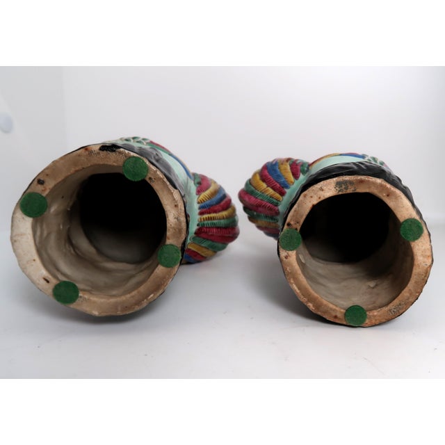 Pair of Vintage Chinese Export Porcelain Cockerels For Sale - Image 9 of 10