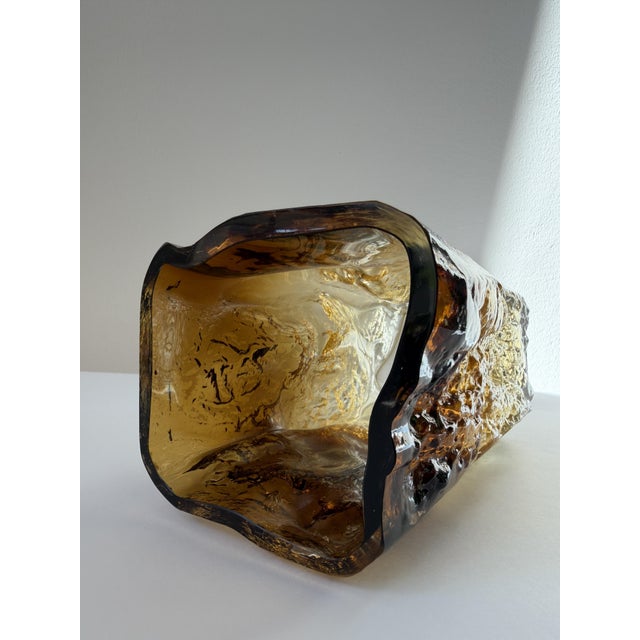 Amber Kallio Brutalist Art Glass Vase by Kaj Blomqvist for Kumela, Finland, 1970s For Sale - Image 13 of 17
