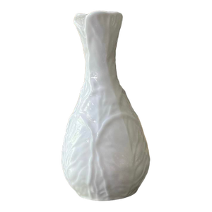 Cabbage Leaf Pattern Bone White China 5.5” Coalport Vase Single Stem Bud Vase
