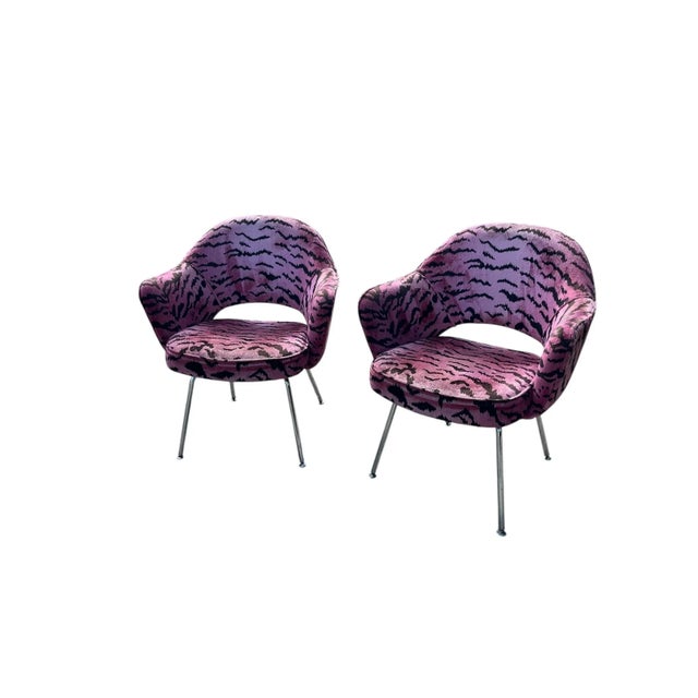 Pair of Knoll Saarinen Executive Chairs in Scalamandre Fabric has a few blue dots on them, show well for age