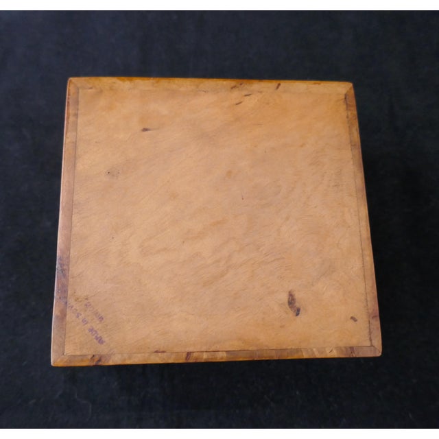 Wood Mid 20th Century Siberian Burl Elm Wood Birdseye Jewelry Square Box For Sale - Image 7 of 10