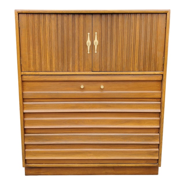 1950s American of Martinsville Dresser For Sale