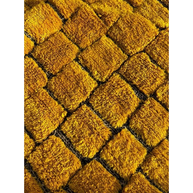 Textile Yellow Mrirt Moroccan Wool Rug – Handmade Thick Wool Berber Rug For Sale - Image 7 of 10