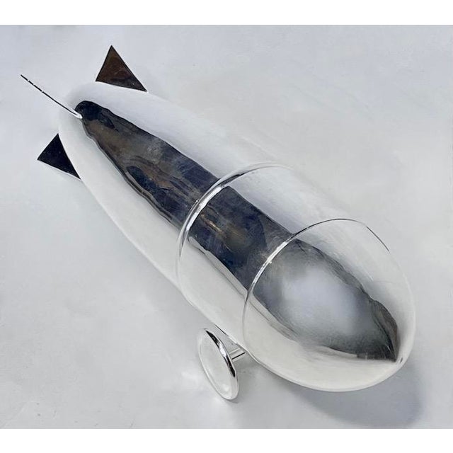 ZEPPELIN SHAKER 40 シルバー 未使用品 Vintage Art Deco Silver Zeppelin Cocktail Shaker | Chairish