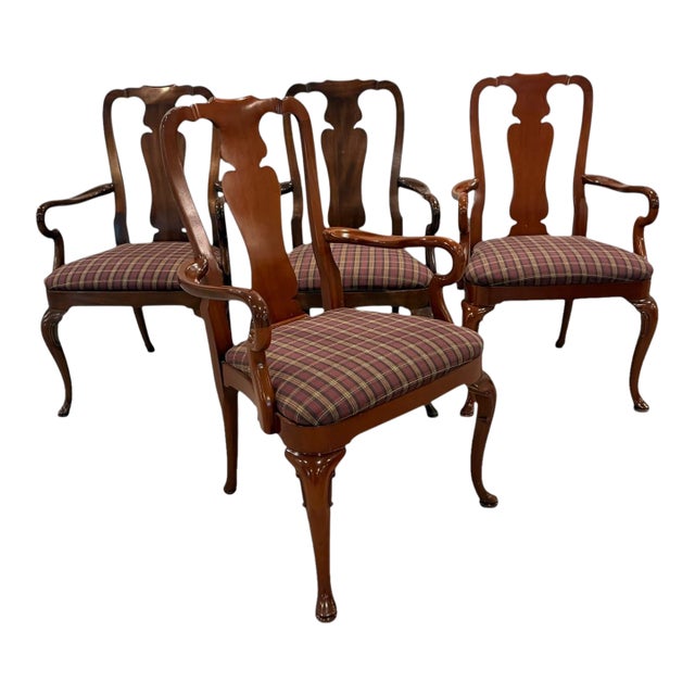 Late 20th Century Kindel Queen Anne Style Mahogany Dining Chairs, Set of 4 (2 Arm, 2 Side) For Sale