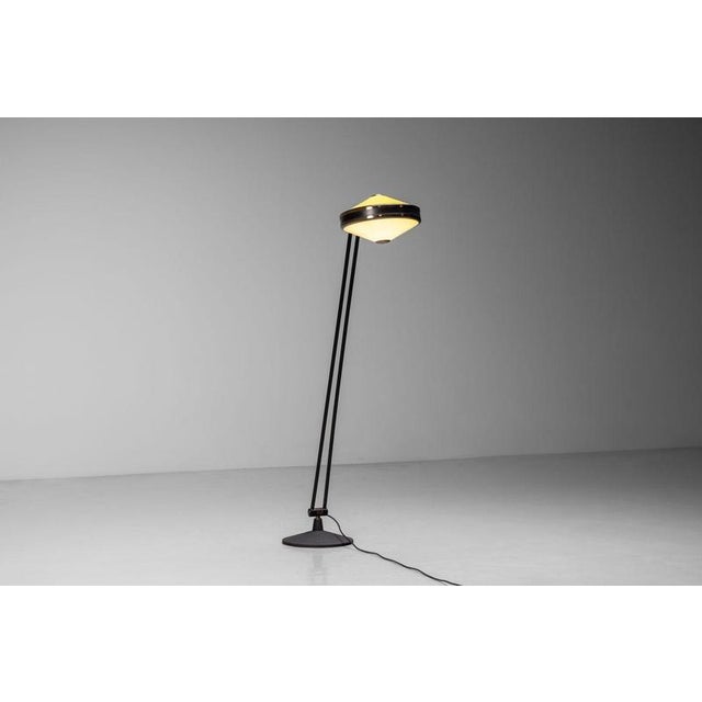Metal 4067 Floor Lamp from Stilnovo, Italy, 1960 For Sale - Image 7 of 18