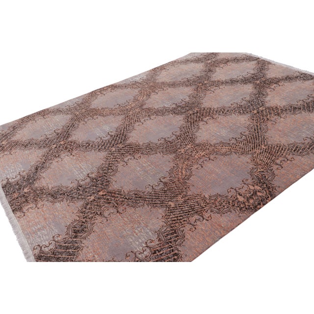 Rug & Kilim Rug & Kilim’s Modern Classics Rug, Mauve Medallions in Pink Trellises “Vagireh” For Sale - Image 4 of 7