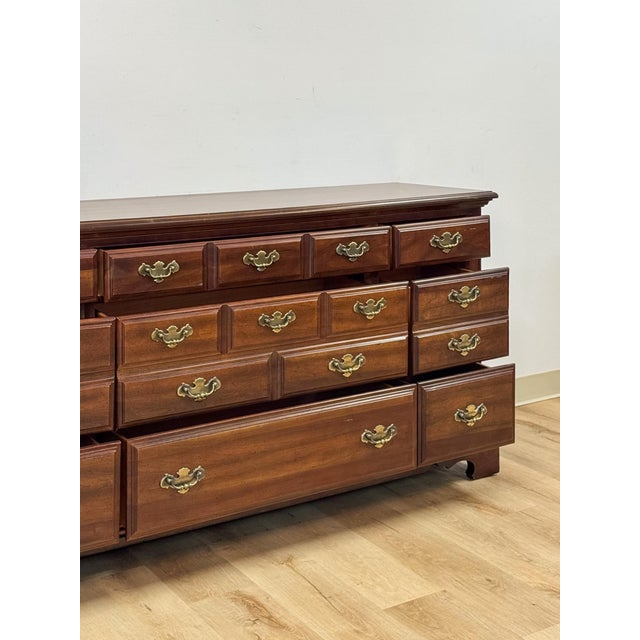 Vintage Dresser American Drew Nine Drawer Lowboy Traditional Brass Hardware For Sale - Image 14 of 18