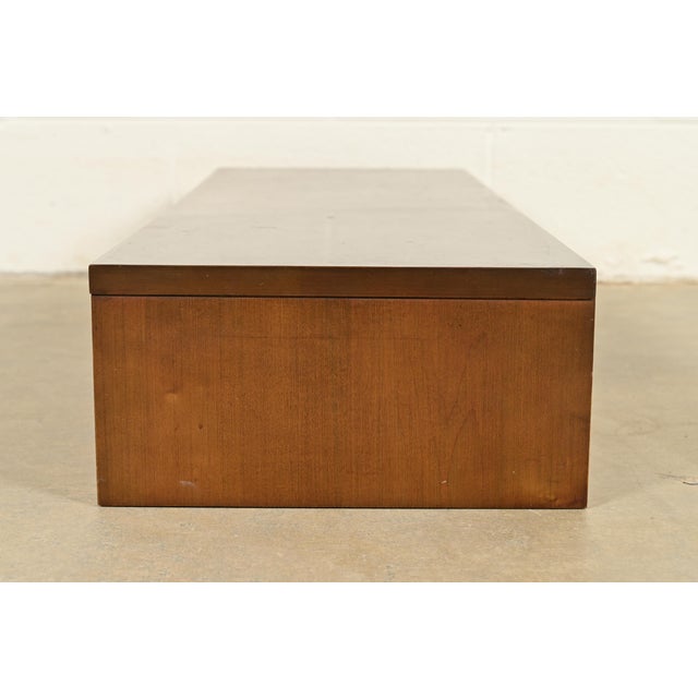Brown Paul McCobb Planner Group Mid-Century Modern Solid Birch Ten-Drawer Jewelry Chest, 1950s For Sale - Image 8 of 11