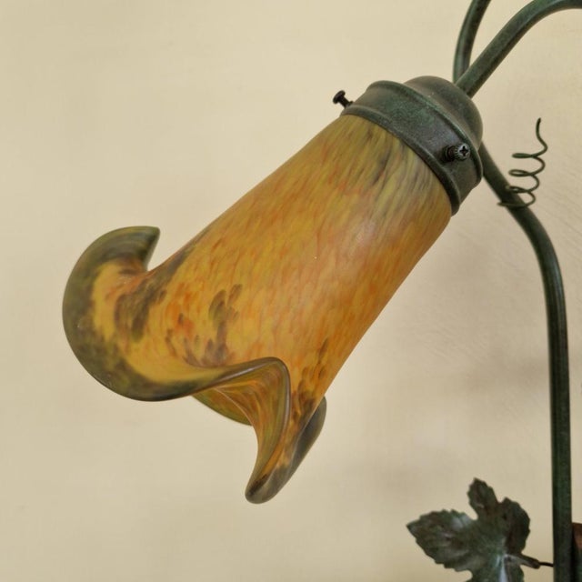 French Art Nouveau Table Lamp with Bronze Figure of Auguste Moreau and Glass Lampshades For Sale - Image 6 of 10