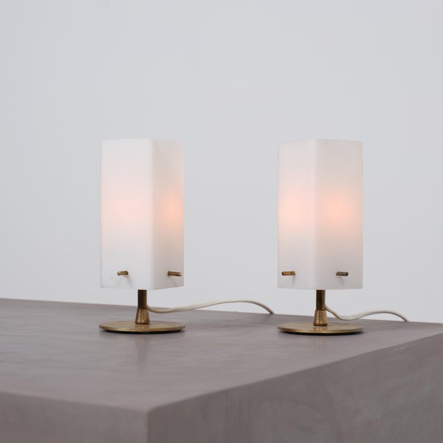 Metal 1950s Italian Opaline Glass and Brass Bedside Table Lamps, Set of 2 For Sale - Image 7 of 9